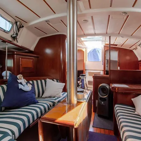 Botel Deliziosa Barca A Vela In Esclusiva Con Parcheggio Gratuito *